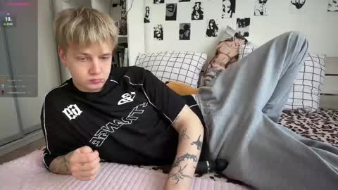 oliver online show from 03-11-26, 08:20