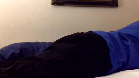 olivertwist1273 online show from 12-22-24, 04:17