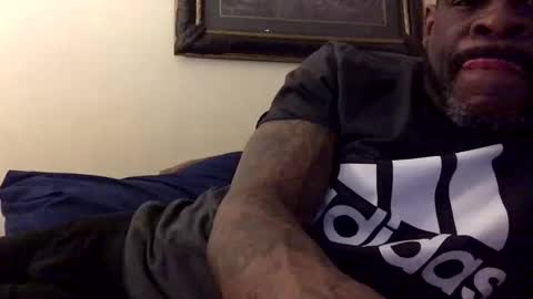 olivertwist1273 online show from 02-07-25, 06:56