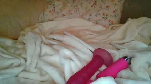 olivia2739 online show from 06-28-26, 11:11