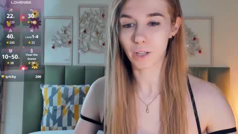 Olivia online show from 02-12-25, 06:40