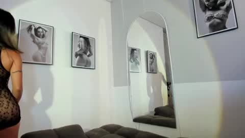 Olivia Collins online show from 05-02-26, 11:04