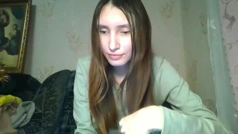 Snapshot of olivia_dream1 chatting on 12-18-24, 08:25 Olivia online show from 12-18-24, 08:25
