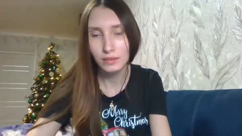 Snapshot of olivia_dream1 chatting on 12-25-24, 08:07 Olivia online show from 12-25-24, 08:07