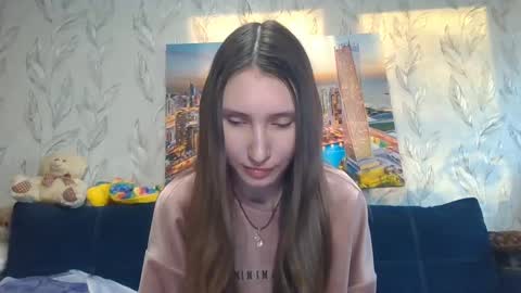 Snapshot of olivia_dream1 chatting on 01-11-25, 01:43 Olivia online show from 01-11-25, 01:43