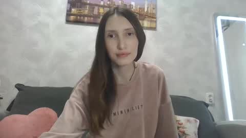 Snapshot of olivia_dream1 chatting on 01-16-25, 08:03 Olivia online show from 01-16-25, 08:03