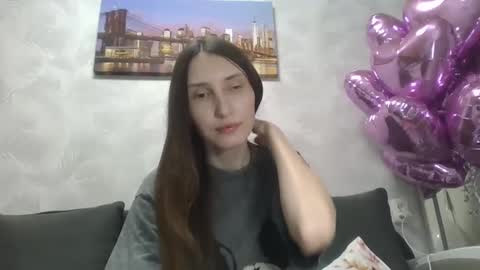 Snapshot of olivia_dream1 chatting on 02-15-25, 10:31 Olivia online show from 02-15-25, 10:31