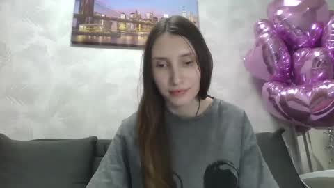 Snapshot of olivia_dream1 chatting on 02-16-25, 10:43 Olivia online show from 02-16-25, 10:43