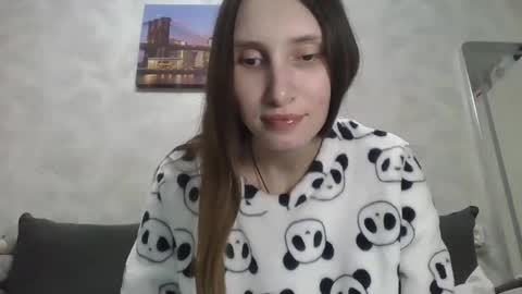 Snapshot of olivia_dream1 chatting on 10-16-25, 10:00 Olivia online show from 10-16-25, 10:00