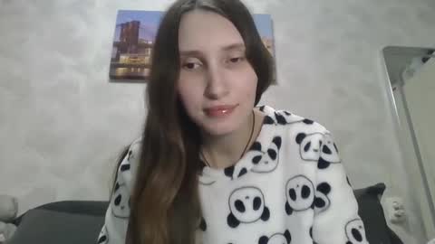 Snapshot of olivia_dream1 chatting on 10-19-25, 09:37 Olivia online show from 10-19-25, 09:37