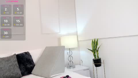 olivia_flamme online show from 06-16-26, 11:24