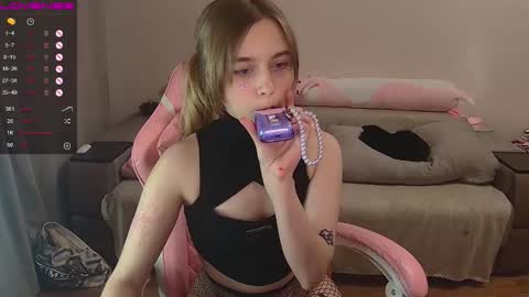 Olivia online show from 03-21-26, 03:04