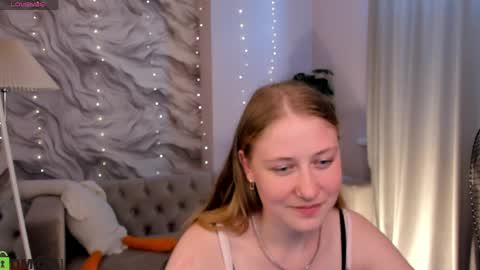 Olivia online show from 05-15-26, 11:17