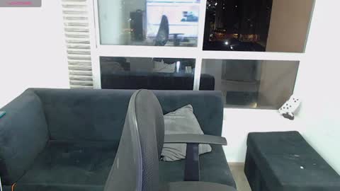 Snapshot of olivia_martine chatting on 01-18-25, 06:34 olivia_martine online show from 01-18-25, 06:34