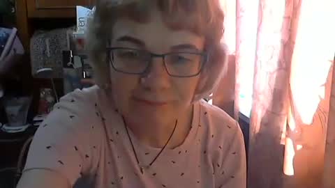 Snapshot of olivia_mia25 chatting on 03-21-26, 11:37 Olivia Mia online show from 03-21-26, 11:37