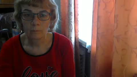 Snapshot of olivia_mia25 chatting on 03-24-26, 11:04 Olivia Mia online show from 03-24-26, 11:04