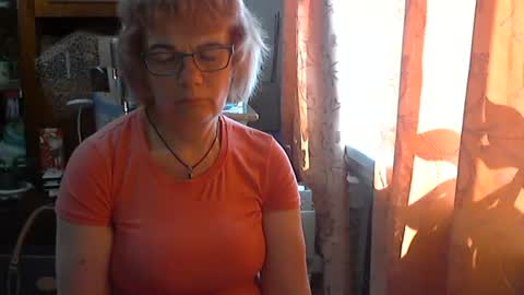 Olivia Mia online show from 05-16-26, 11:53