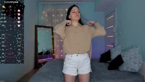 Snapshot of olivia_munn chatting on 03-03-25, 02:26 Olivia online show from 03-03-25, 02:26