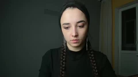 Olivia online show from 01-08-25, 08:29