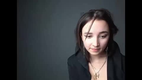 Olivia online show from 03-04-25, 04:09