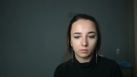 Olivia online show from 09-27-25, 01:05