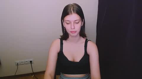 Olivia online show from 01-10-25, 02:34