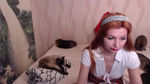 Snapshot of olivia_redd chatting on 03-06-25, 11:09 Olivia online show from 03-06-25, 11:09