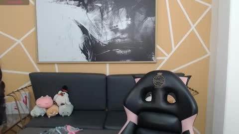 Snapshot of olivia_russo chatting on 09-14-25, 12:59 Olivia online show from 09-14-25, 12:59