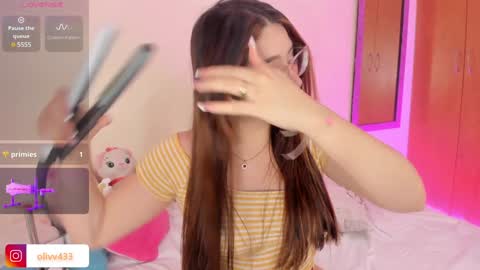 olivia_s19 online show from 12-02-24, 04:09