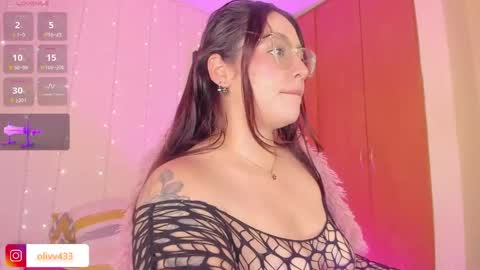 olivia_s19 online show from 04-25-26, 02:58