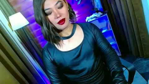 Miss OLIVIA online show from 05-13-26, 05:27