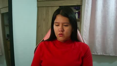 Olivia online show from 03-31-26, 12:05