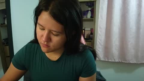 Olivia online show from 04-17-26, 12:08