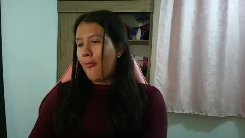 Olivia online show from 05-22-26, 12:22
