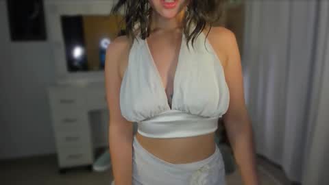 Olivia online show from 01-10-26, 07:43