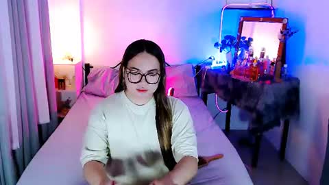 olivia_xxo online show from 06-30-26, 06:14