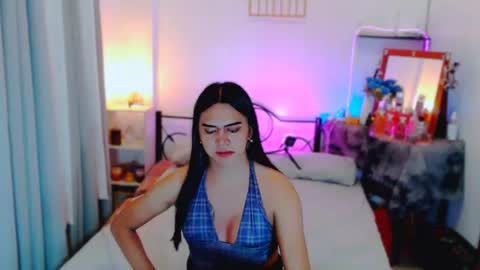 olivia_xxo online show from 07-28-26, 01:10