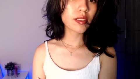 Snapshot of oliviaaa__ chatting on 02-18-25, 09:42 oliviaaa__ online show from 02-18-25, 09:42