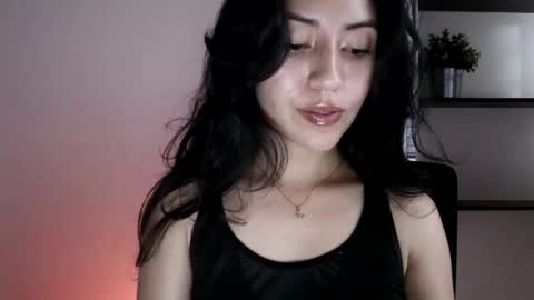 Snapshot of oliviaaa__ chatting on 10-12-25, 09:03 oliviaaa__ online show from 10-12-25, 09:03