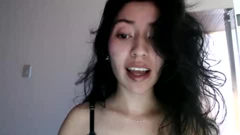 oliviaaa__ online show from 01-09-26, 05:59
