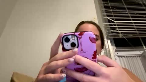 oliviaaraee online show from 02-05-26, 04:28