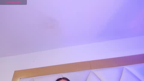 Snapshot of oliviabrady1 chatting on 01-22-25, 02:15 OLIVIA online show from 01-22-25, 02:15