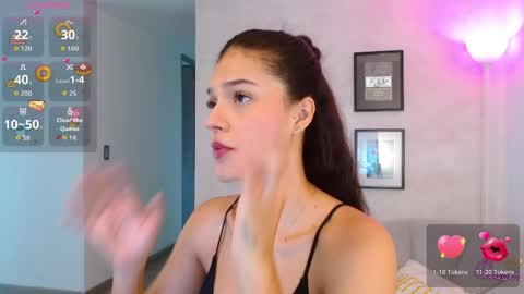 Snapshot of oliviabran_ chatting on 04-21-26, 12:44 Olivia Bram online show from 04-21-26, 12:44