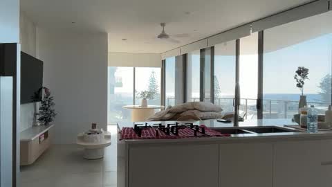 Olivia Brookes online show from 12-20-25, 10:17