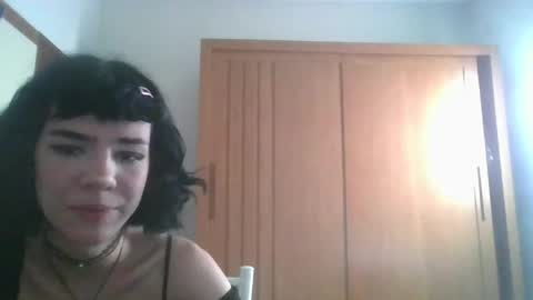 oliviaclueseap online show from 05-05-26, 04:48