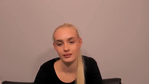 oliviaBeauty online show from 02-14-26, 08:49