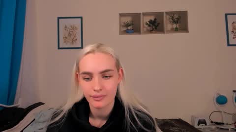 oliviaBeauty online show from 05-13-26, 01:30