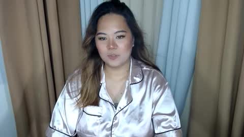 olivia hollywood online show from 11-08-25, 03:01