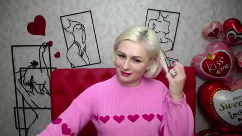 Snapshot of oliviahorst chatting on 02-27-25, 01:28 OliviaHorst online show from 02-27-25, 01:28