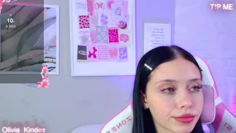 Olivia online show from 09-20-25, 05:14